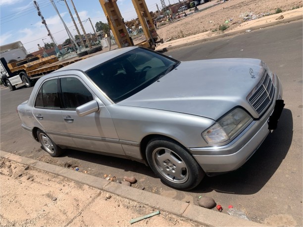 mercedes-benz-220-class-big-3