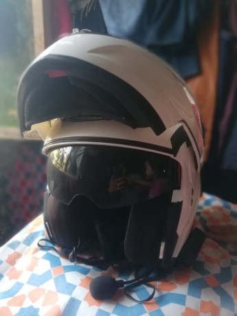 casque-grande-moto-big-0